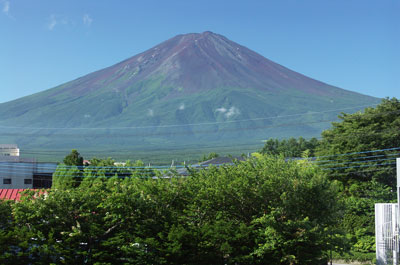 客室から見える夏の富士山